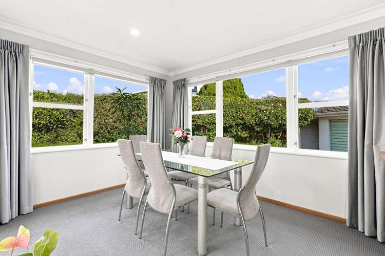 5 Eaton Crescent Otamatea_7