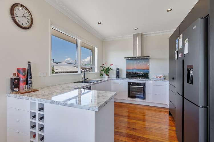 18a Dartmoor Avenue Westown_15