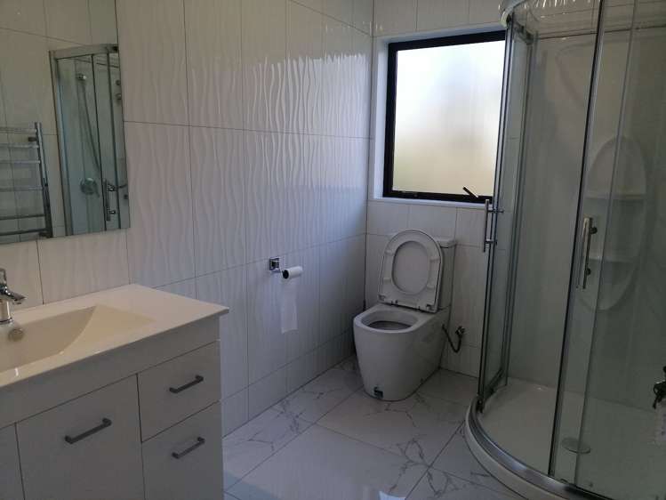 1/218 Balmoral Road_0
