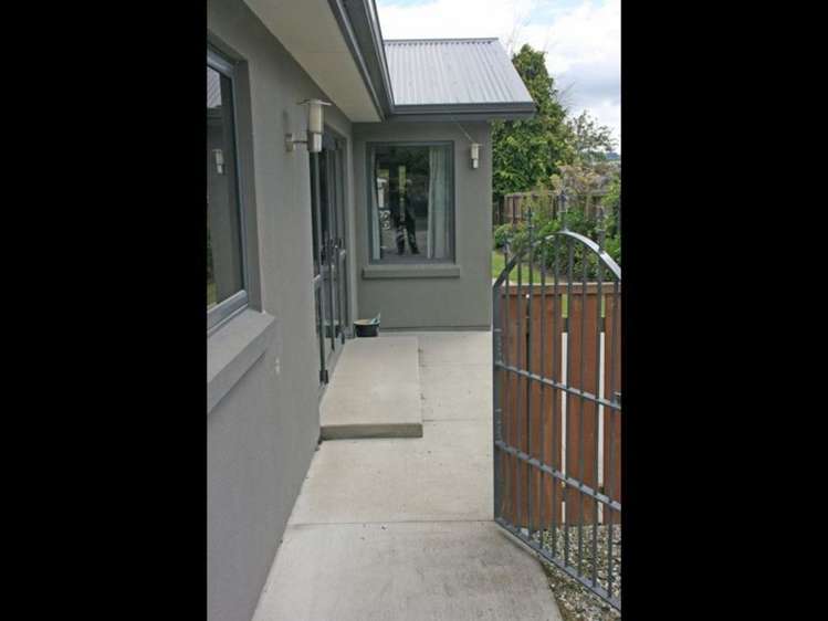 16 Constitution Avenue Milton_11