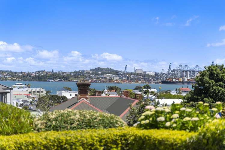 10/66 Victoria Road Devonport_3