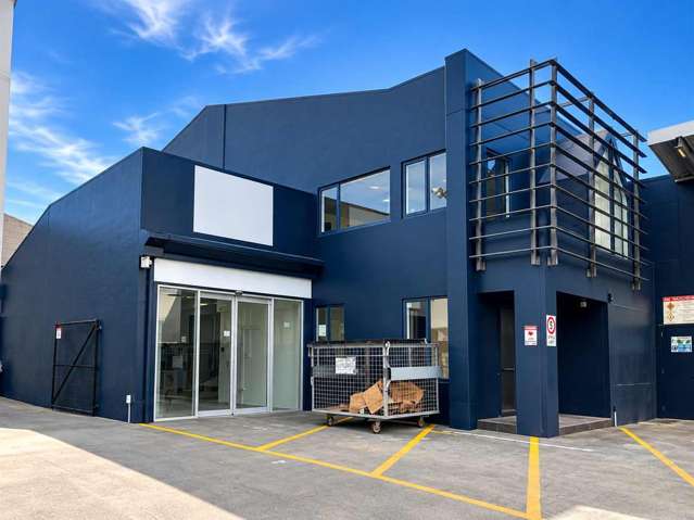 Ferry Road Exposure | Versatile Space