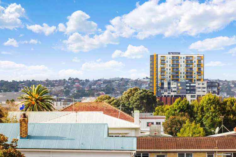 3182c Great North Road New Lynn_17