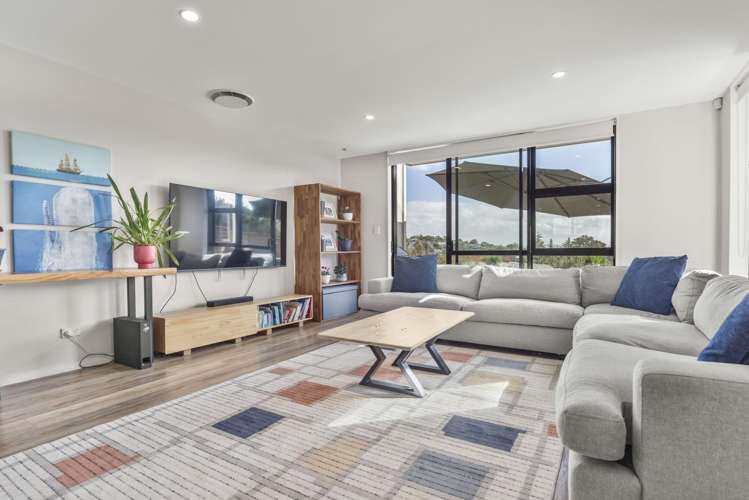 10 Seafarer Crescent Stanmore Bay_8