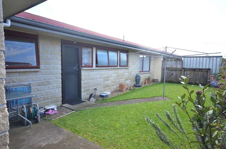 17b Pemberton Crescent Greerton_20