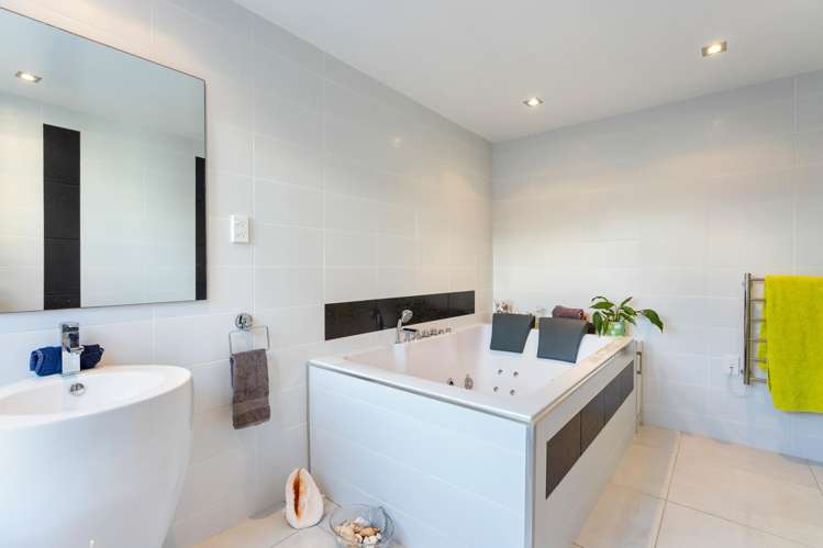 100B Marine Parade Otaki Beach_31
