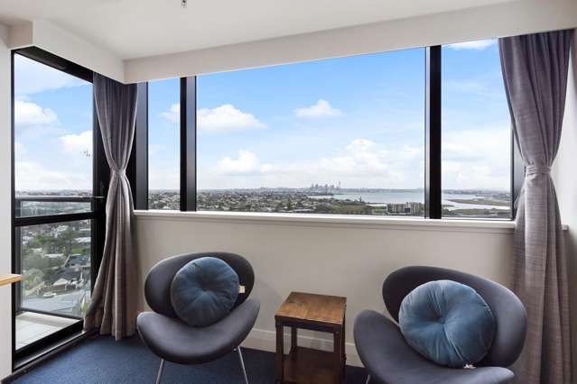 Stylish, Elegant & Priced to SELL