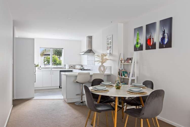 8/22 Northcross Drive Oteha_7