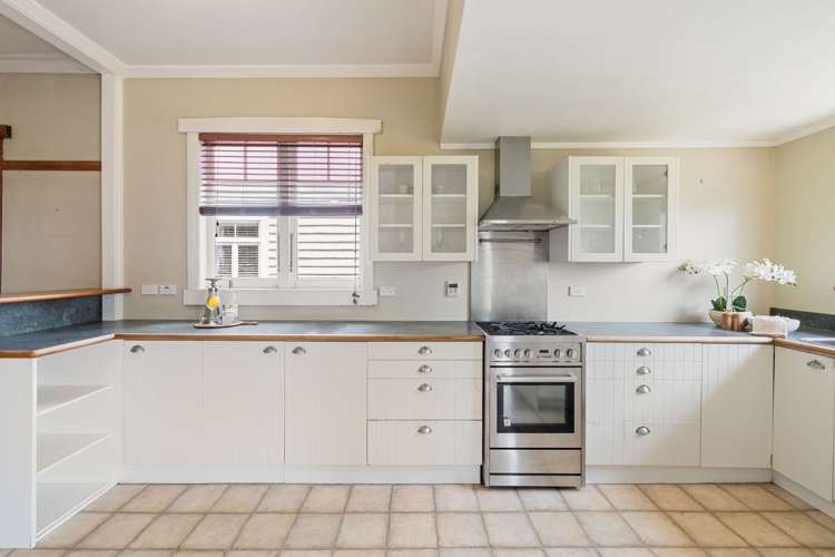 15 St Winifreds Avenue Hamilton East_6