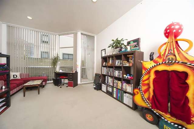 2i/10 Hobson Street Auckland Central_1