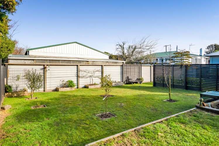 52 Swansea Road Stratford_14