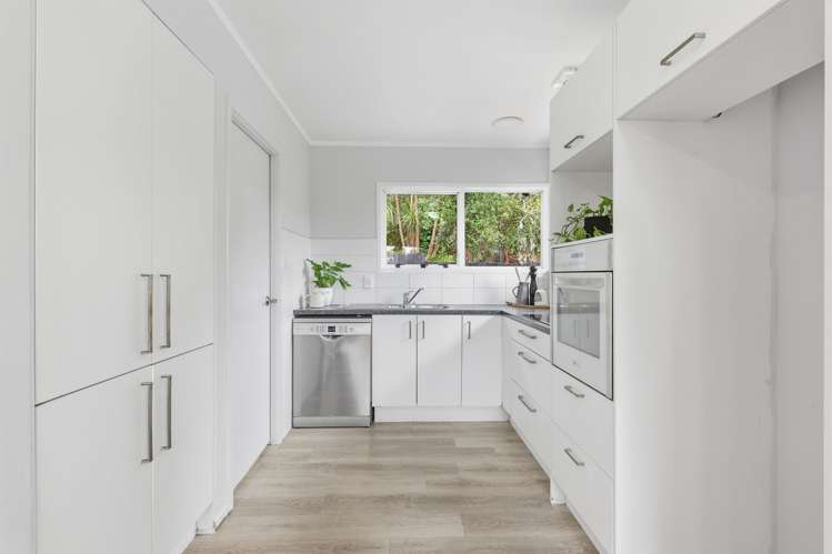 2/12 Mahuta Grove_4
