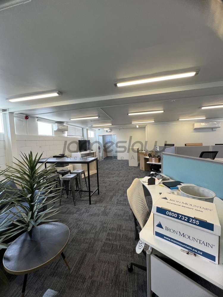 2/21 Graham Street City Centre_2