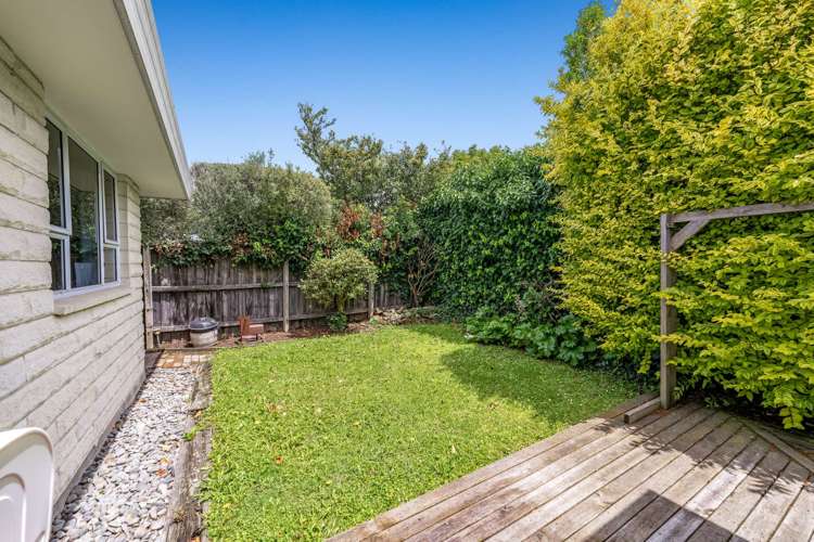 1b Charles Upham Avenue Hillmorton_12