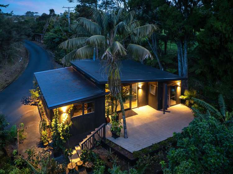 581 West Coast Road Oratia_17