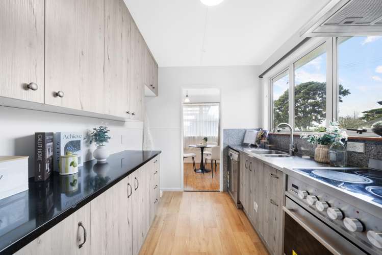 44 Longburn Road Henderson_12