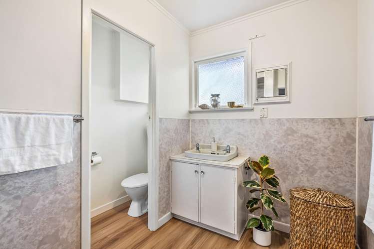 1/22 Raewyn Street Morningside_8