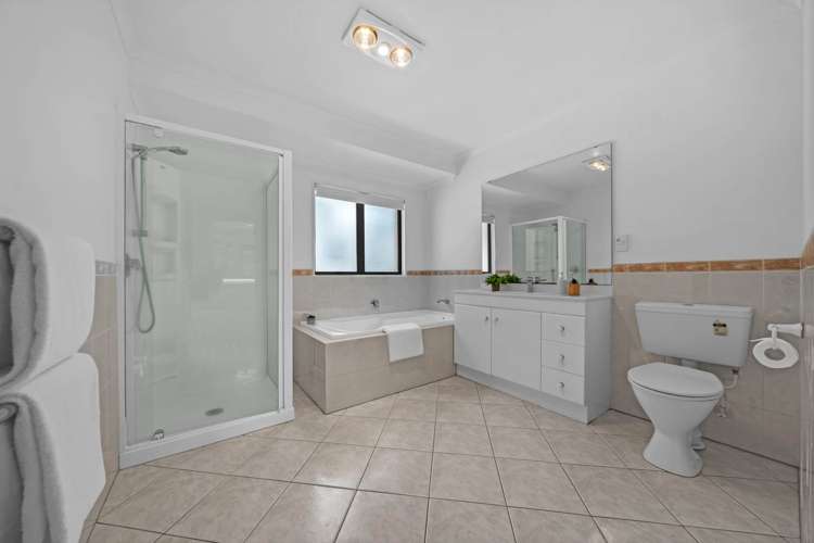 8 Sherwood Grove Browns Bay_17