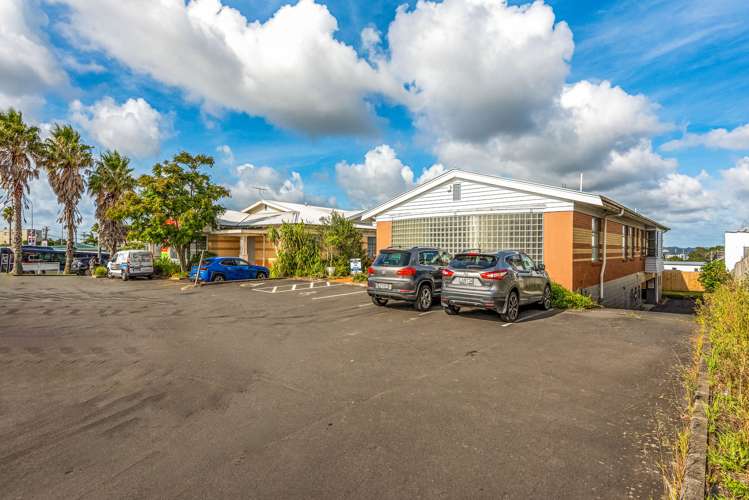 950 East Coast Road_0