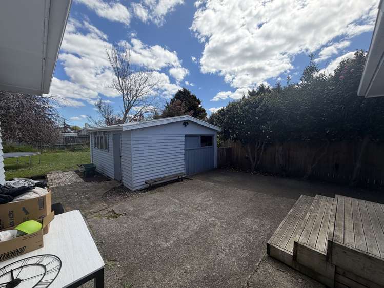 11 Masefield Drive Enderley_14