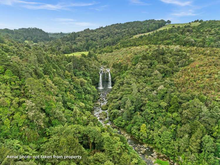 2006A State Highway 1 Whakapara_25