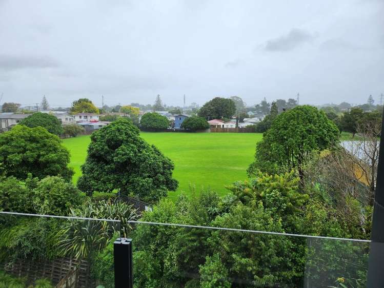 106/8 Thompson Park Rd Mount Wellington_15