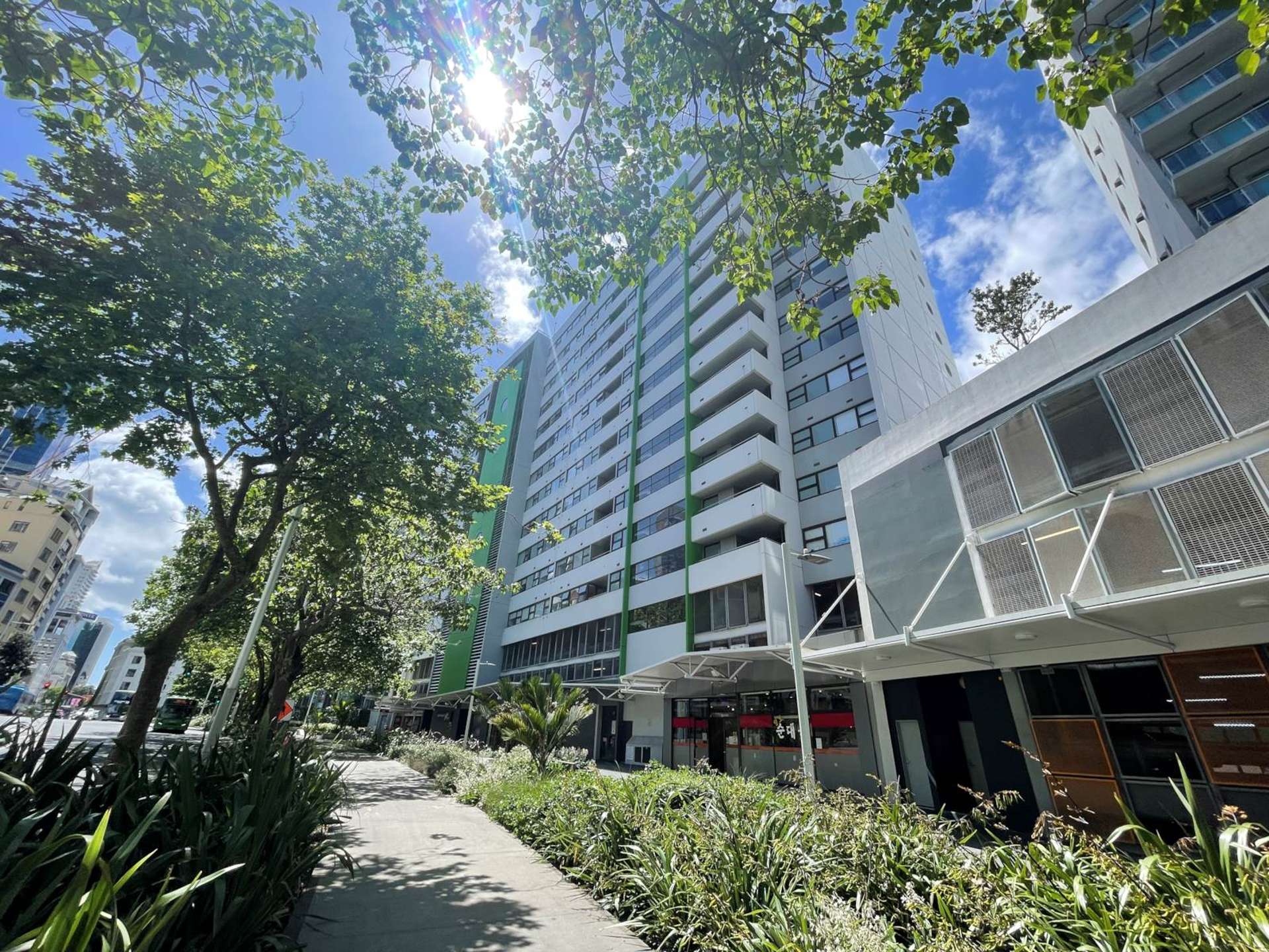 707/18 Beach Road Auckland Central_0