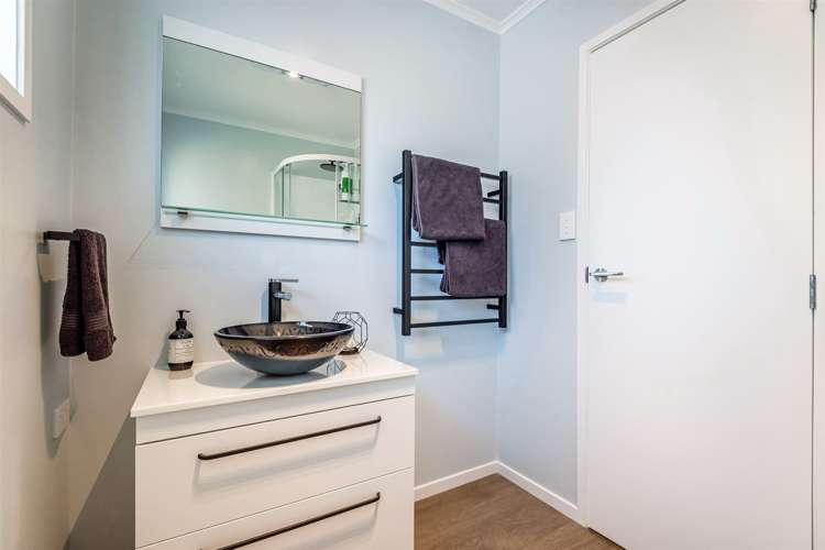 2/85 Eskdale Road Birkdale_16