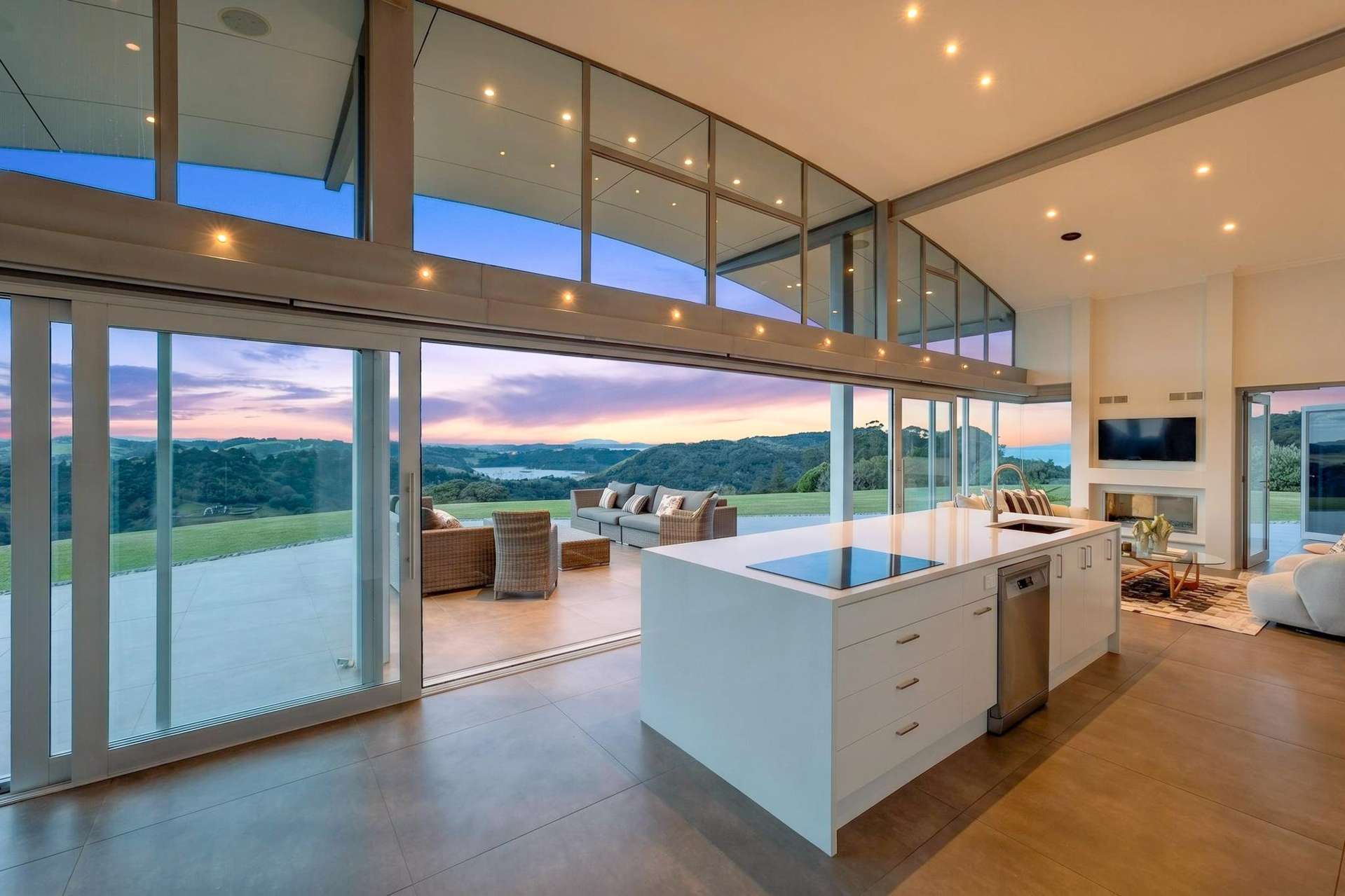 83 Jervis Road Waiwera_0