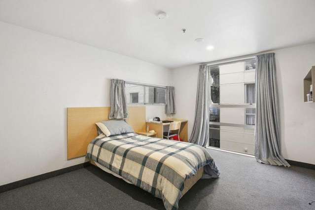 4/27 Room 5, Hanson Street Mount Cook_3