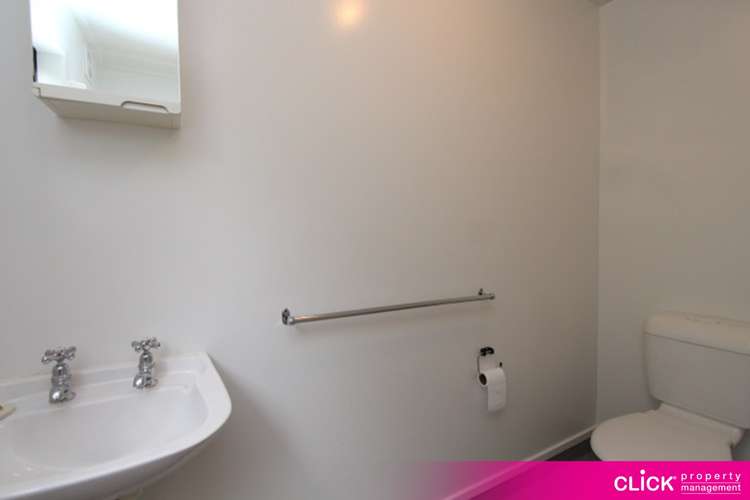 2 D Haddon Place 2202_23