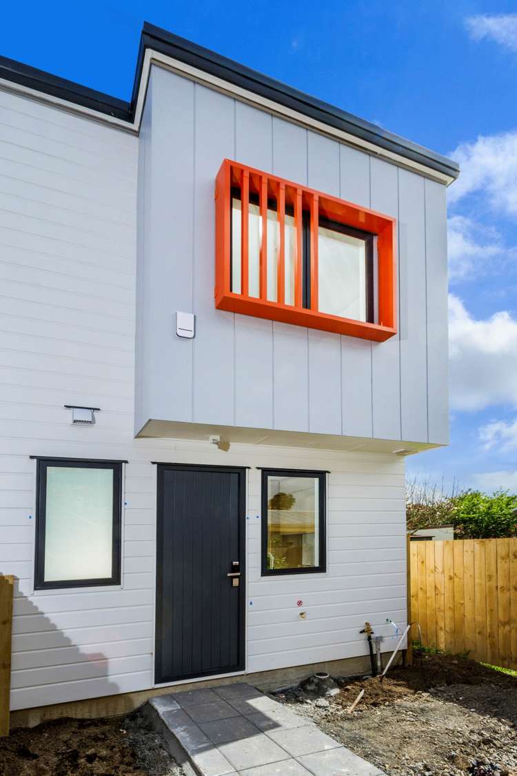 8/10 Arney Road Ranui_2