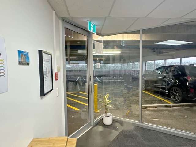 34 Barrys Point Road Takapuna_1