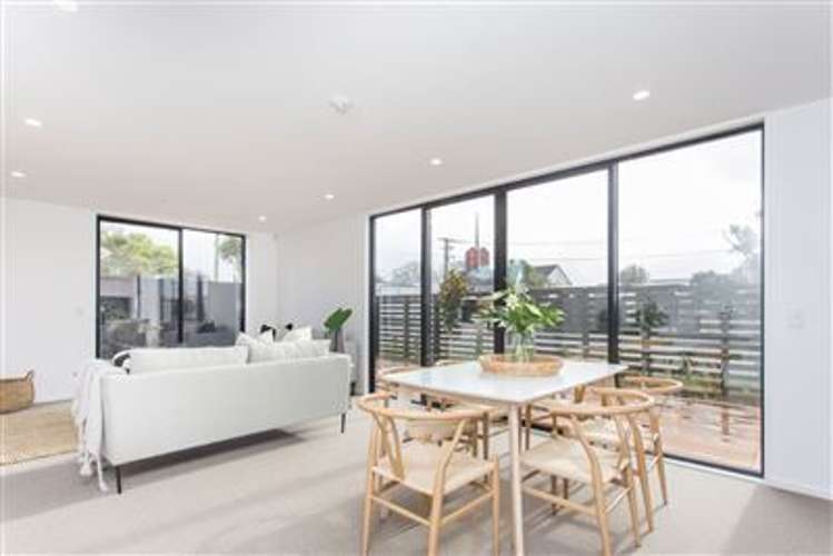 2/12 Southey Street Sydenham_9