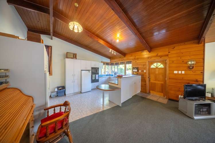 14 Lakefront Drive Te Anau_4