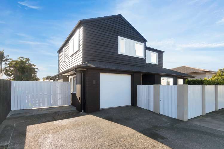 18 Tui Street Point Chevalier_16