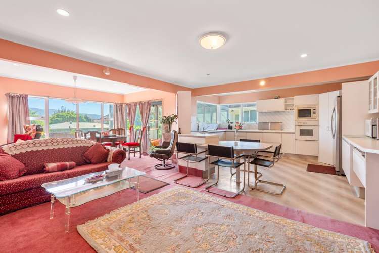 97 Easther Crescent Kew_5