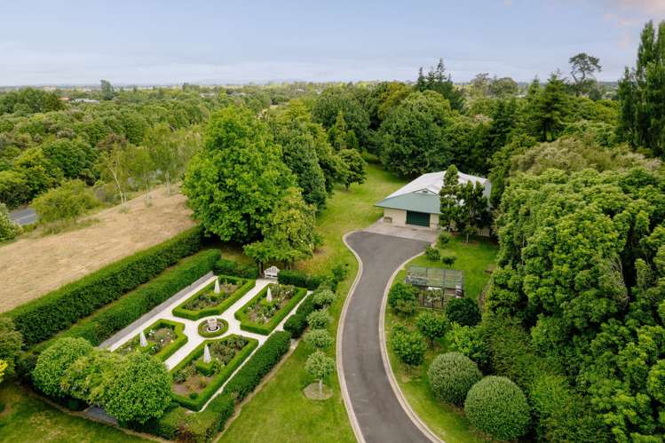 77 Harrowfield Drive Harrowfield_11