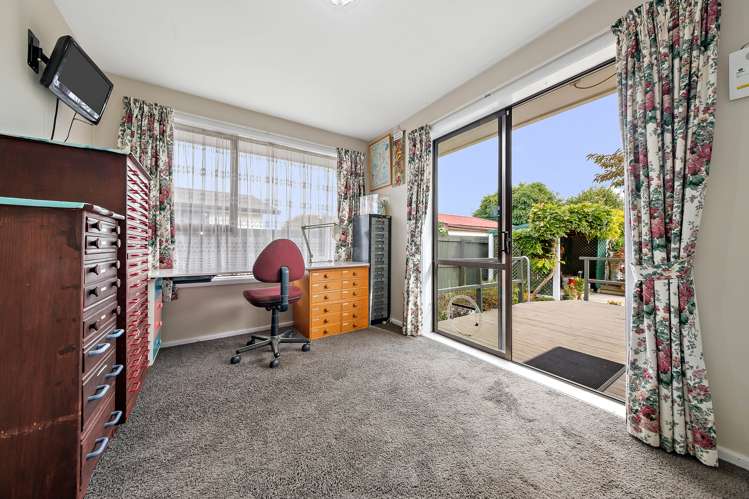 64 Oriana Crescent Hornby_15