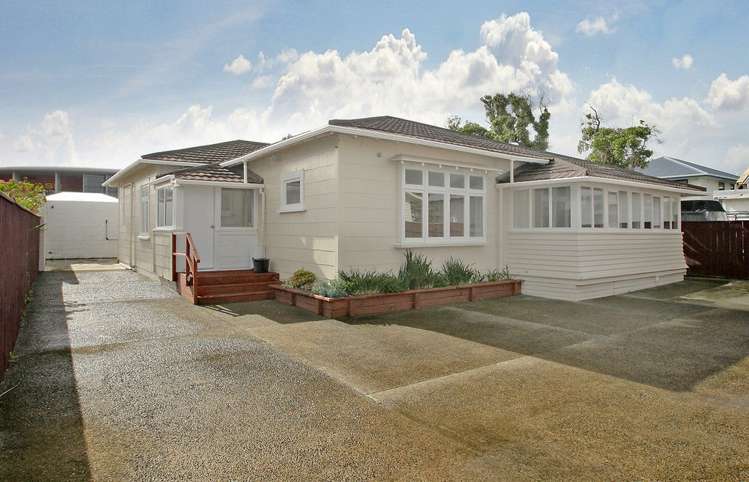 143 Rongotai Road Kilbirnie_0