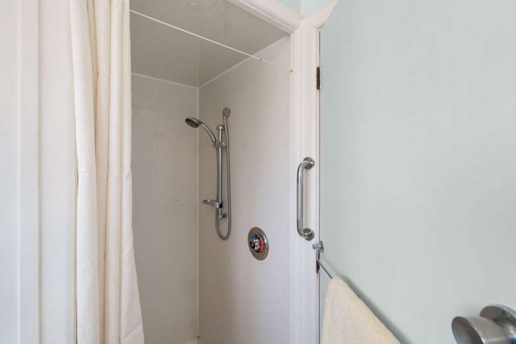 146 Springs Road Hornby_17