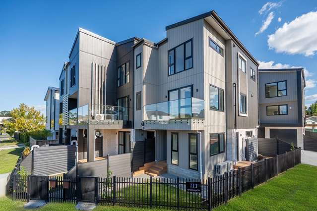 Brand New Living, Westlake Zoned!