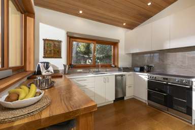 337 Beacon Point Road_4