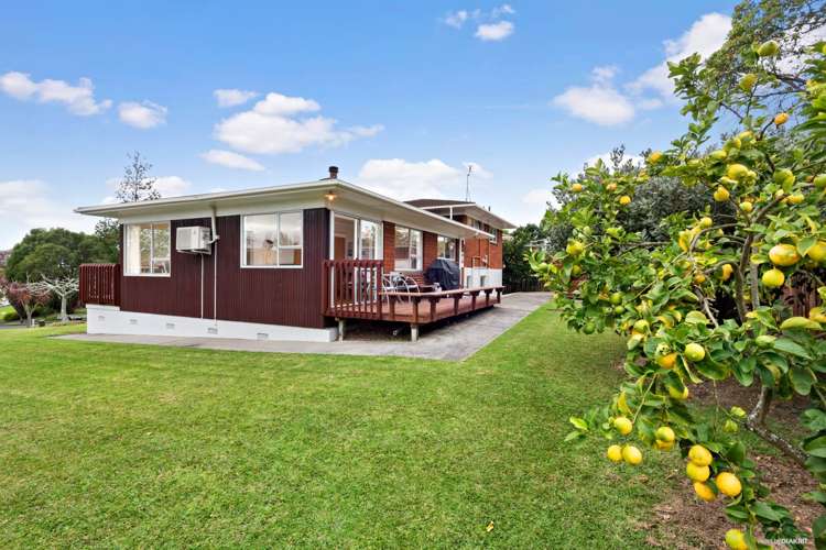 46 Miltonia Avenue Te Atatu South_17