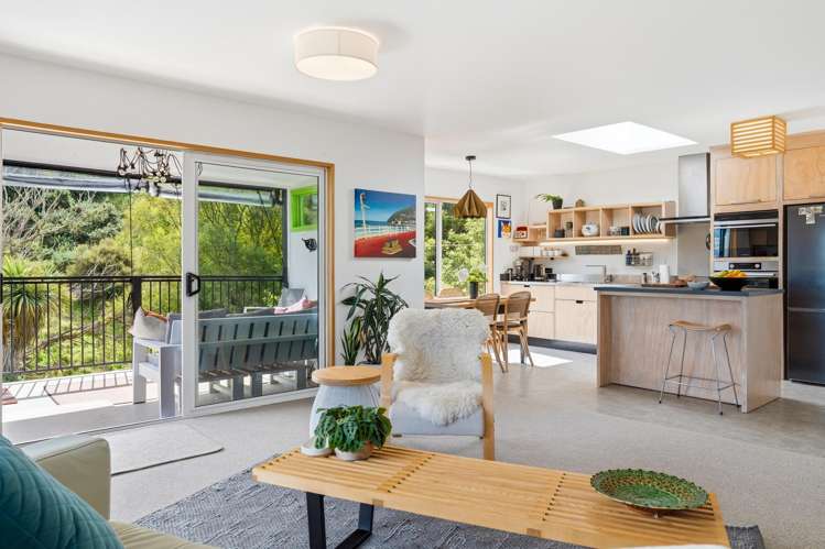 69 Greenacres Street Macandrew Bay_10