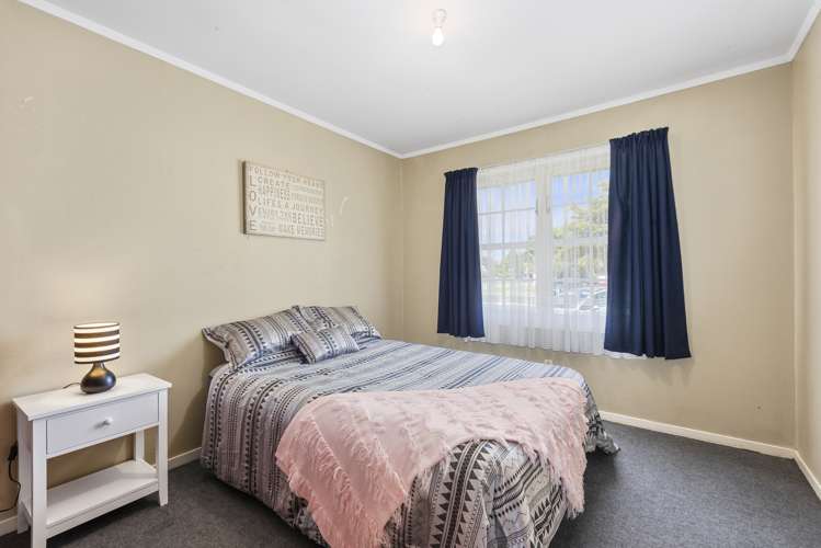 17 California Drive Totara Park_7