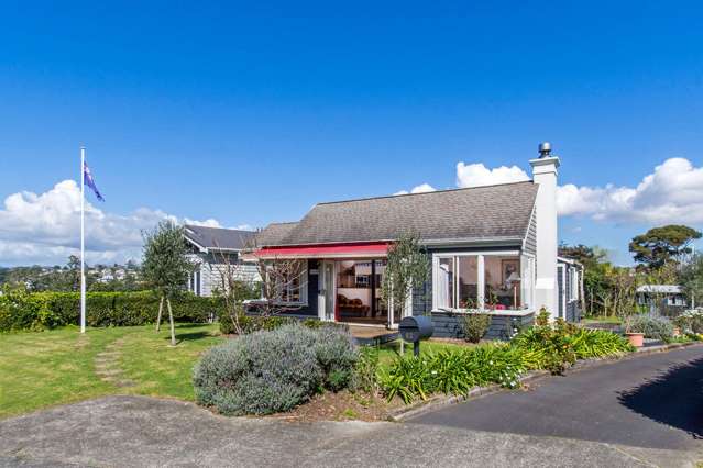 62 Marine Parade Mellons Bay_3