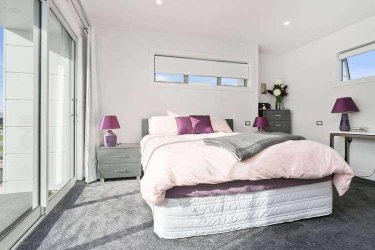 71 Baxter Michael Crescent Cambridge_10