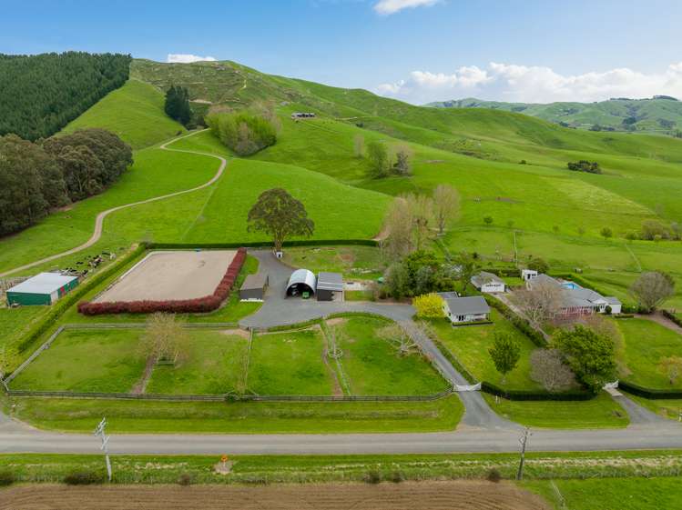 98 Hewson Road Rotoorangi_25