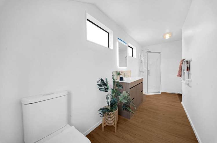 75 Girrahween Drive Totara Vale_17